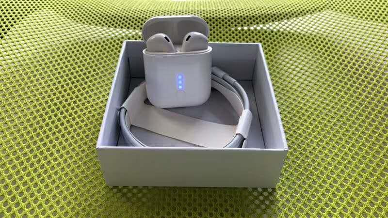 XY PODS earbuds